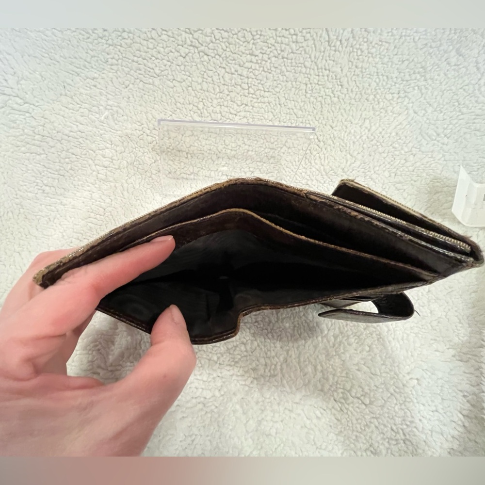 Gucci Eclipse GG Canvas And Leather Wallet - Picture 8 of 8